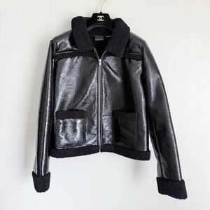 Trouvé women’s aviator patent shearling teddy trim zip up boxy jacket black